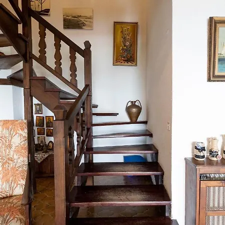 Delmare Dom Seafront