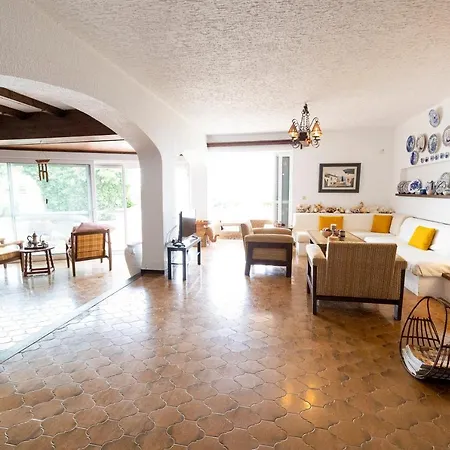 Delmare Dom Seafront Kalyves Polygyrou