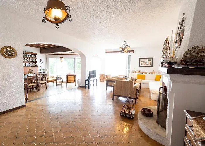 Semesterbostad Delmare Dom Seafront