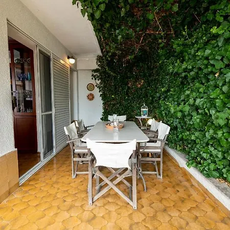 Delmare Dom Seafront Kalyves Polygyrou