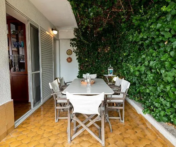 Delmare Dom Seafront Kalyves Polygyrou